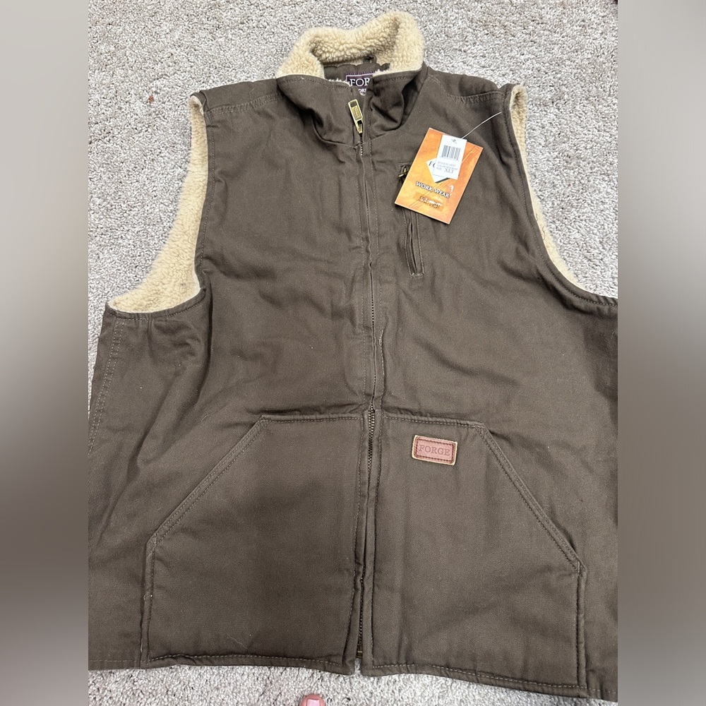 Forge Vest NWT